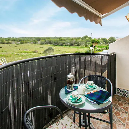 Lovely In Torrevieja With Kitchen לה מאטה