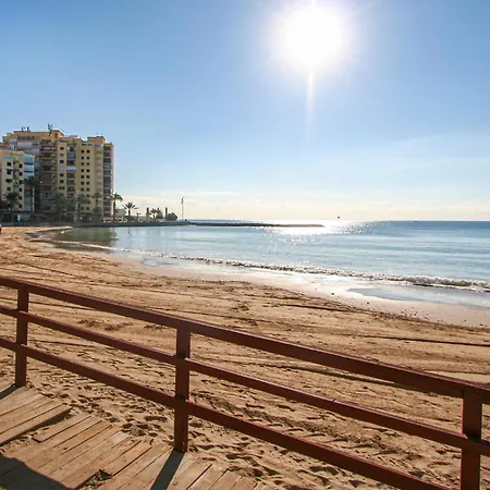 Lovely In Torrevieja With Kitchen דירה